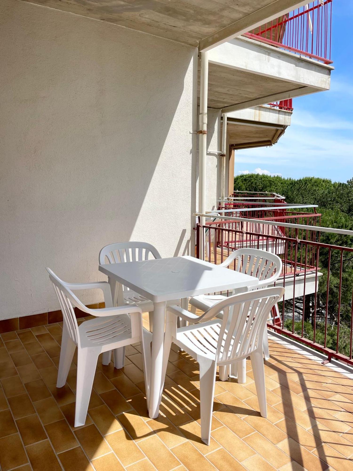 Residence Cristallo 4H Lignano Sabbiadoro Dış mekan fotoğraf