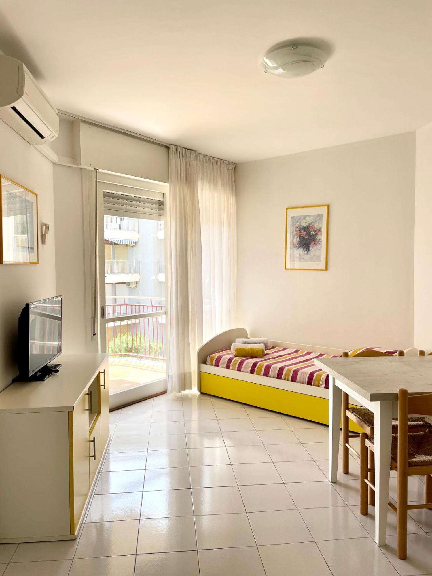 Residence Cristallo 4H Lignano Sabbiadoro Dış mekan fotoğraf